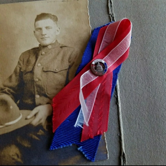 Vintage Washington DC ribbon button stud - Picture 3 of 8